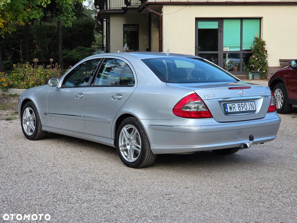 Mercedes-Benz Klasa E - 19
