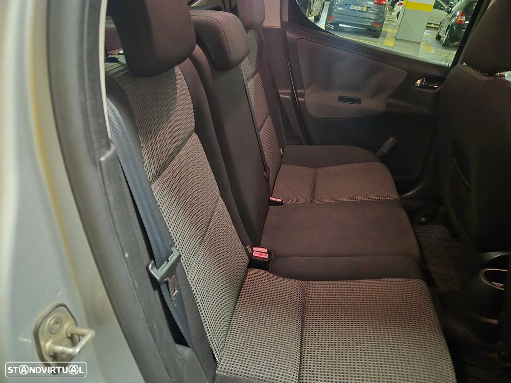 Peugeot 207 1.4 HDi Sport - 25