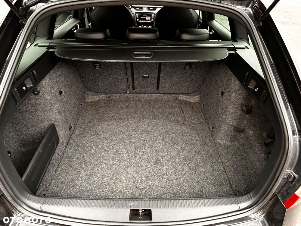 Skoda Octavia 2.0 TDI (Green tec) RS - 35