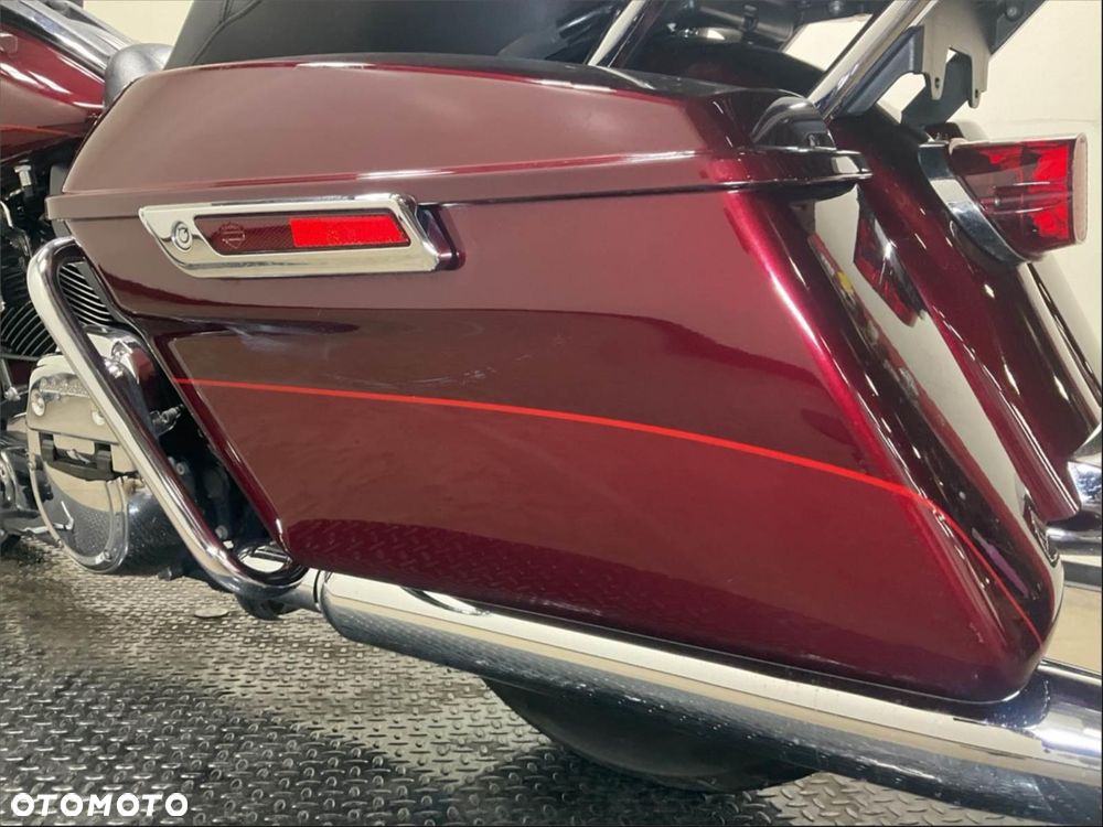 Harley-Davidson Touring Electra Glide - 12