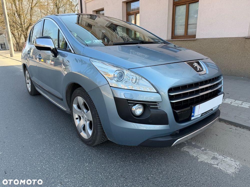 Peugeot 3008 Hybrid4 - 7