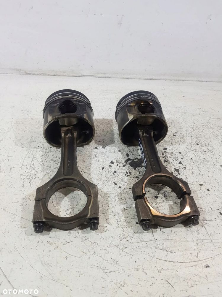 TŁOK KORBOWÓD 84L117 BMW E90 E87 E91 X3 2.0 D N47D20C - 3