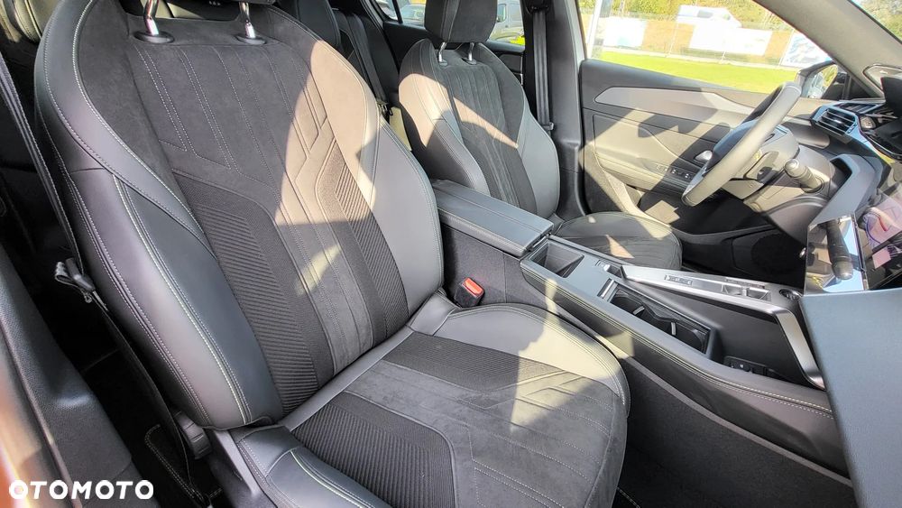 Peugeot 308 1.2 PureTech GT S&S EAT8 - 19