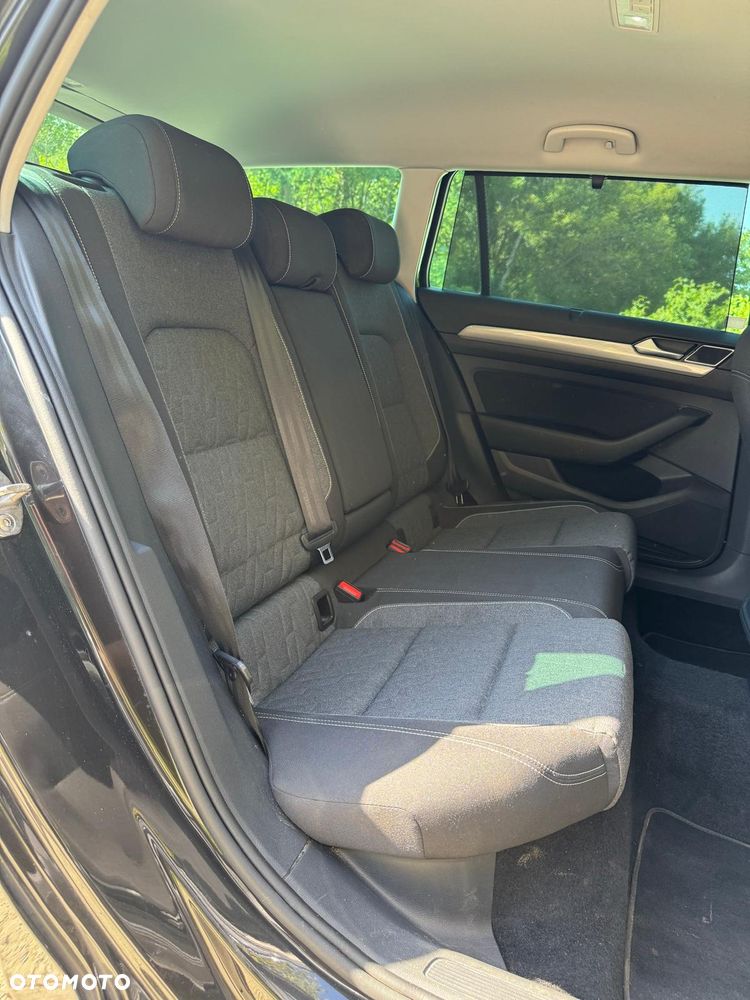 Volkswagen Passat 2.0 TDI SCR Style DSG - 16