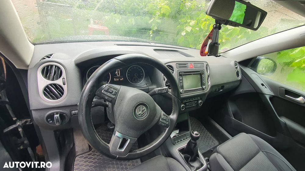 Volkswagen Tiguan - 4
