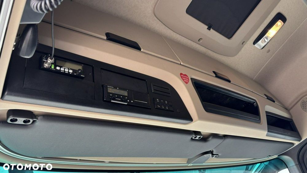 Mercedes-Benz Actros - 14