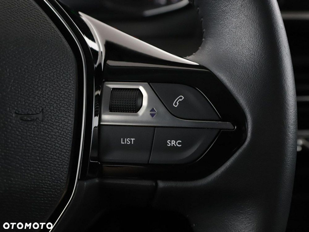 Peugeot 2008 Benzin 100 Allure - 31
