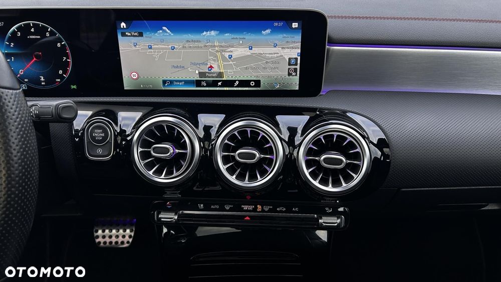 Mercedes-Benz CLA 250 AMG Line 7G-DCT - 17