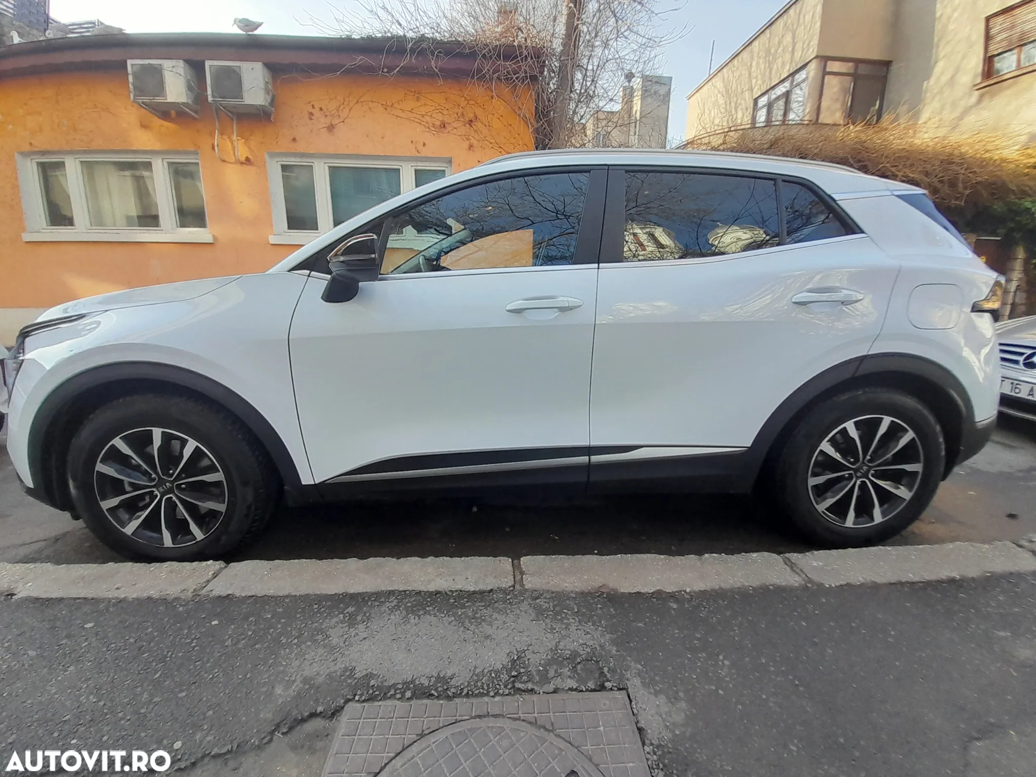 Kia Sportage 1.6 T-GDI 6MT 4x2 Urban - 12