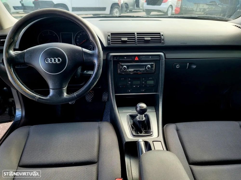 Audi A4 Avant - 8