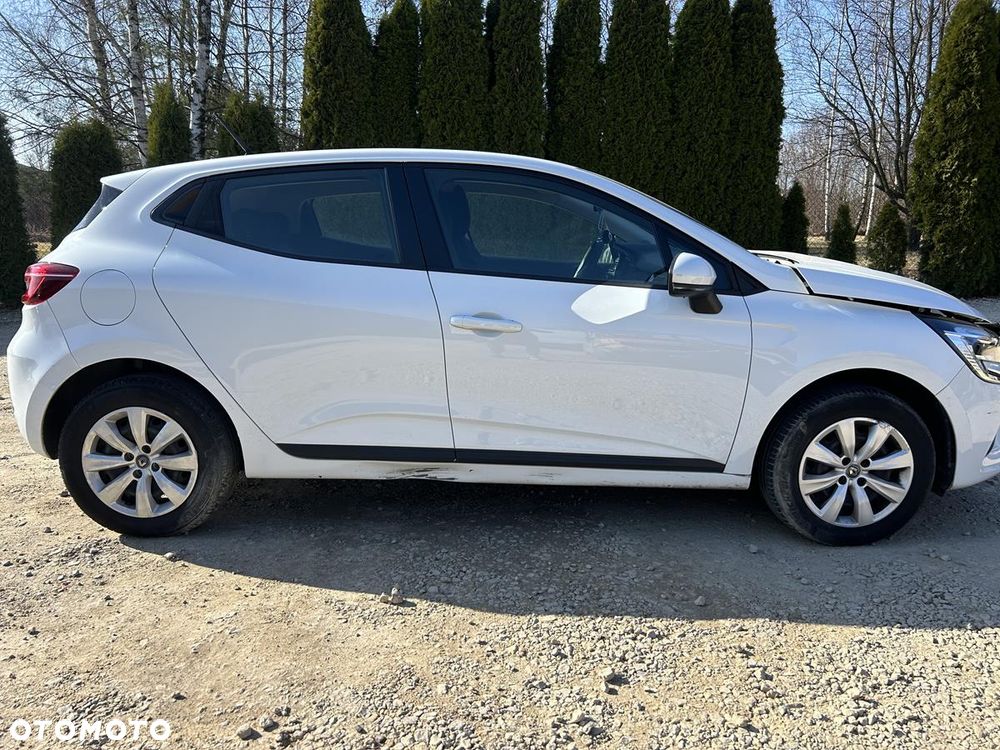 Renault Clio BLUE dCi 85 EXPERIENCE - 8