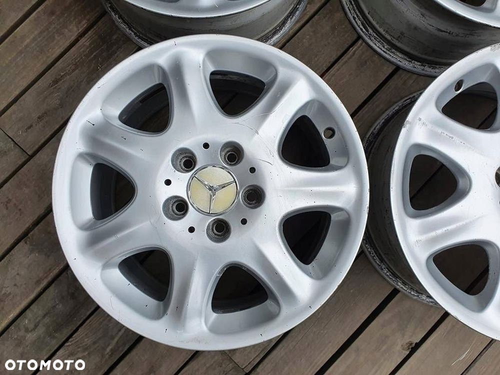 Oryginał felgi 16cali Mercedes A220 C klasa CL E - 4