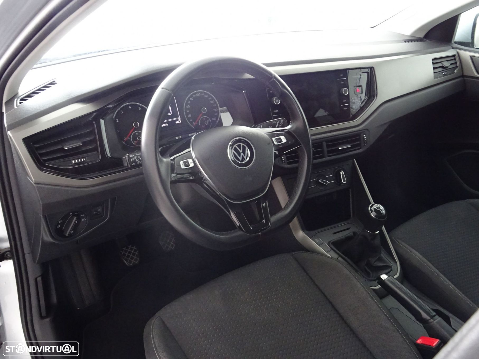 VW Polo 1.0 Confortline - 9