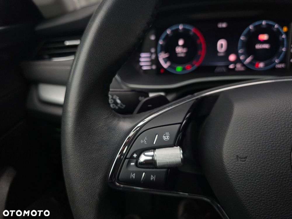 Skoda Octavia 2.0 TDI Style DSG - 23