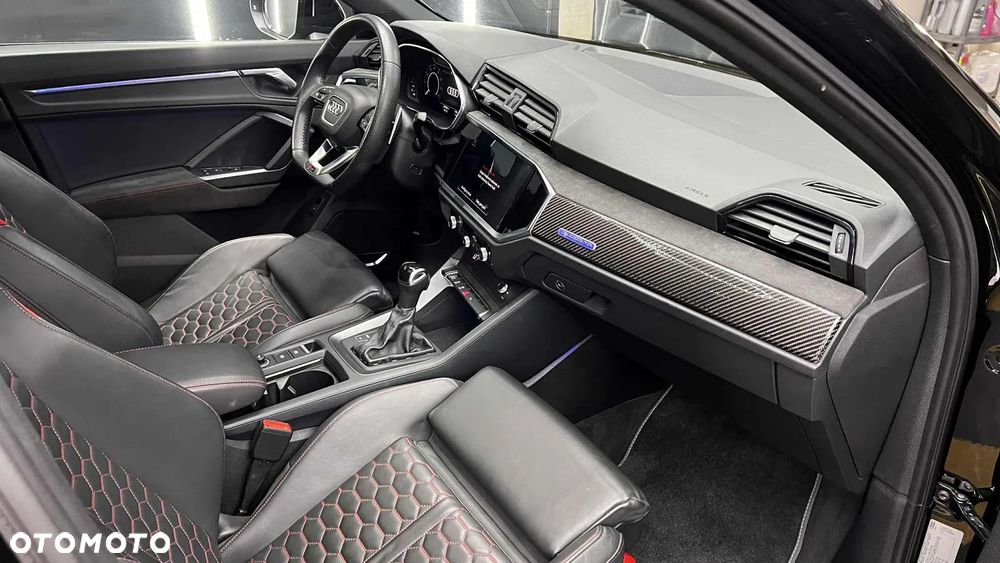Audi RS Q3 - 10