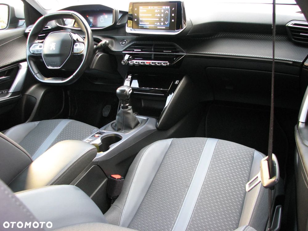 Peugeot 2008 BlueHDi 100 STOP & START Allure - 19