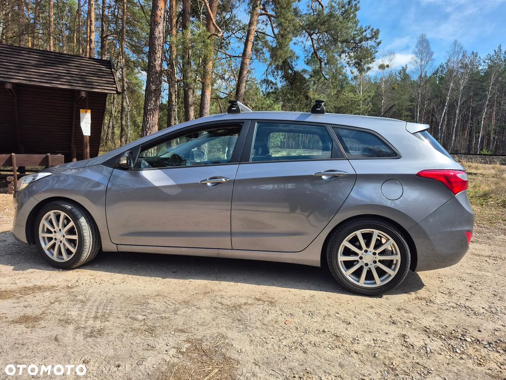Hyundai i30 i30cw 1.4 CRDi Advantage - 13