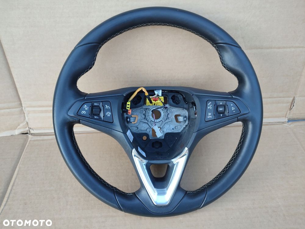 Kierownica skórzana multifunkcyjna OPEL ASTRA K V 39013591 150TYS PRZEBIEGU - 1