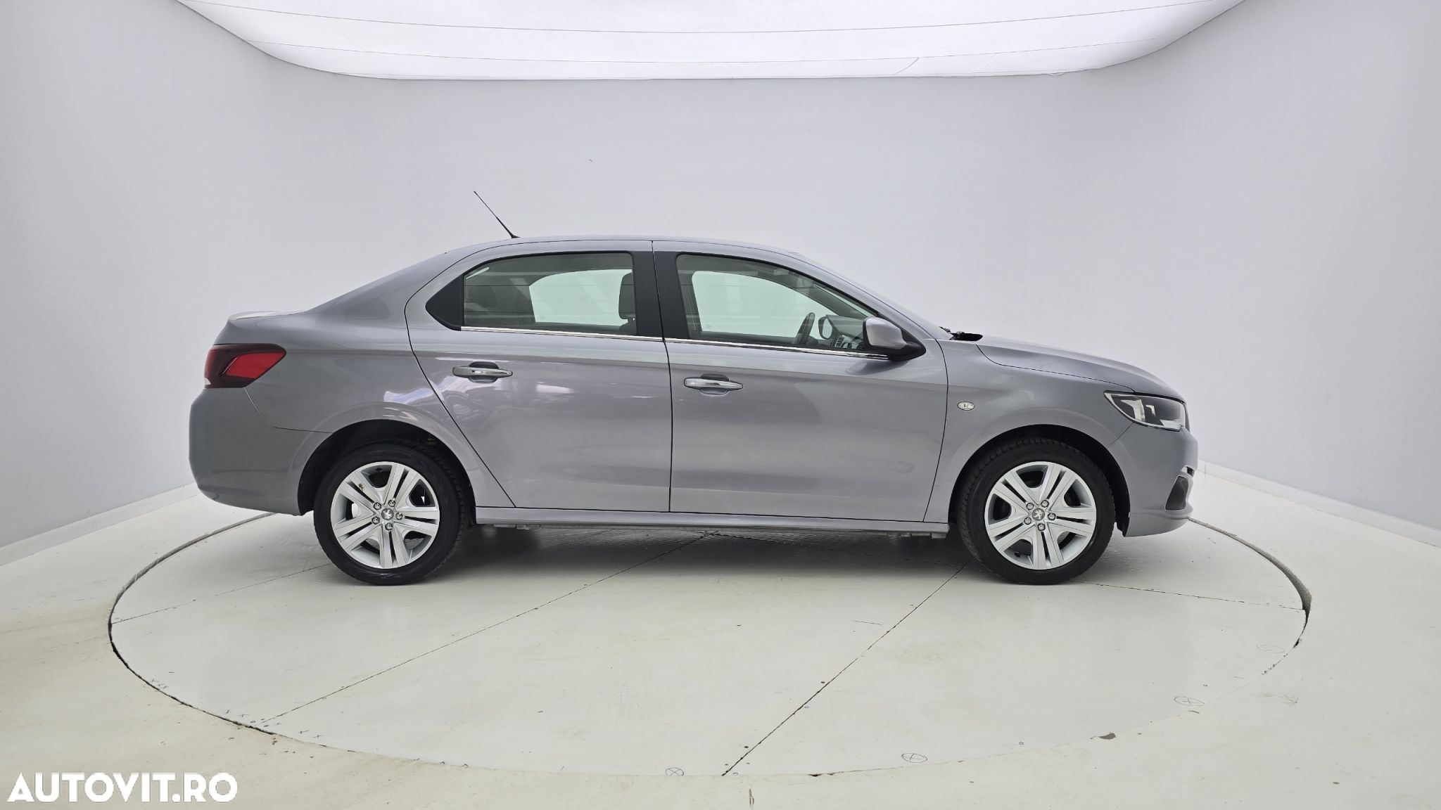 Peugeot 301 1.5 BlueHDI FAP Allure - 5