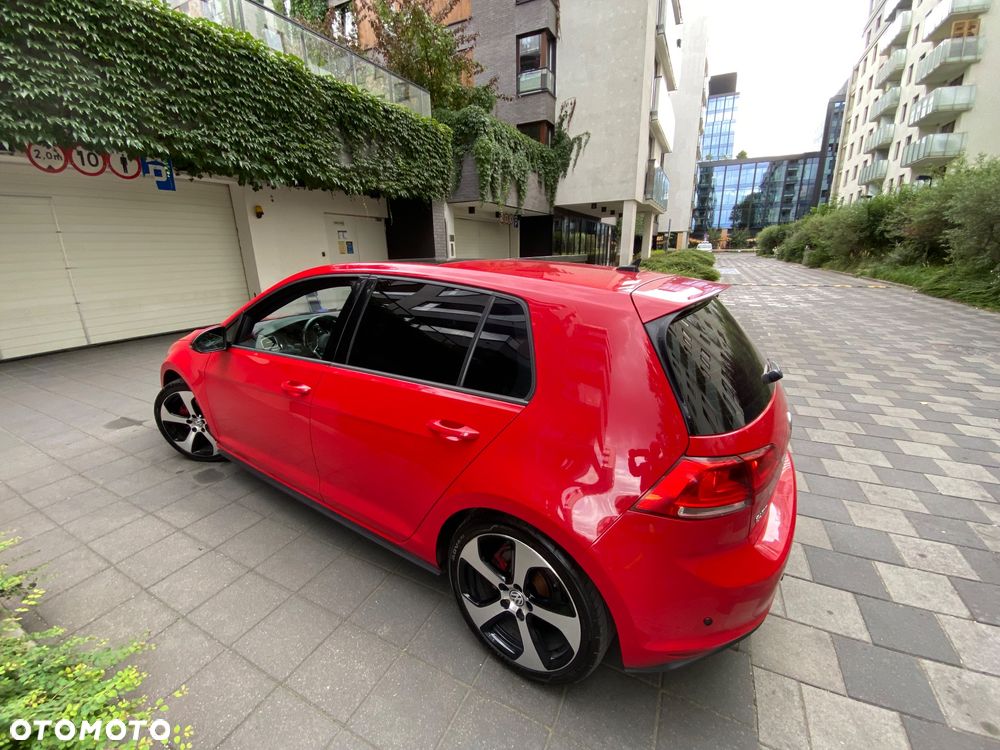 Volkswagen Golf GTI (BlueMotion Technology) DSG - 3
