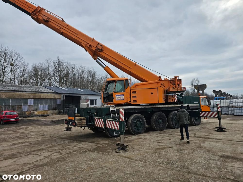 Liebherr LTM 1090 - 5