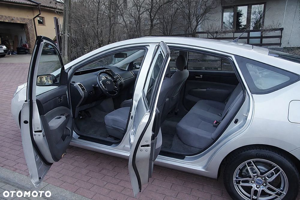 Toyota Prius 1.5 VVT-i Sol (nav) - 17