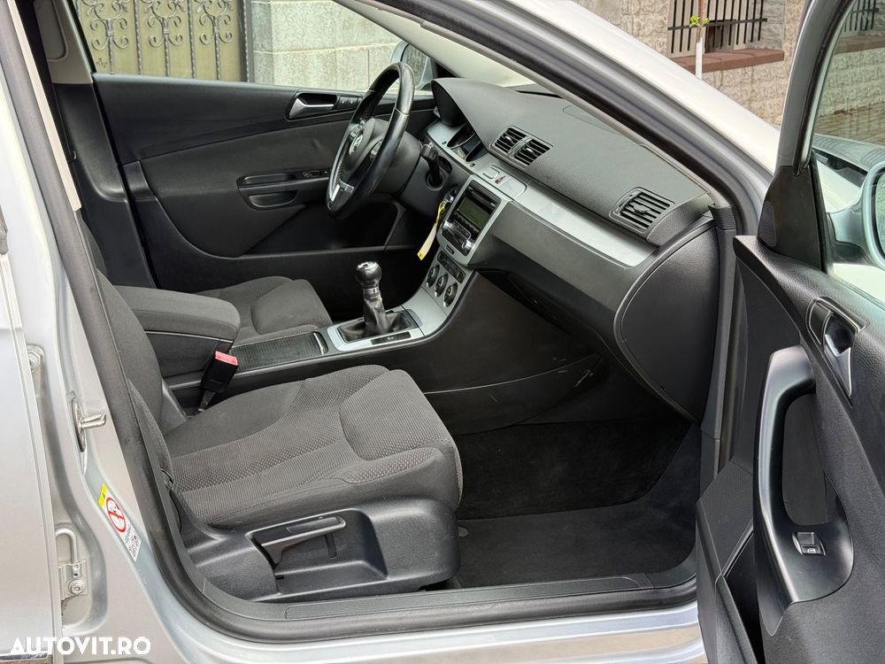 Volkswagen Passat 2.0 TDI DPF Comfortline Blue Motion Technology - 10