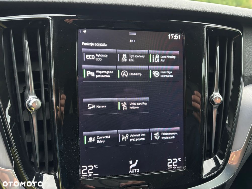 Volvo V60 B4 D Momentum - 19