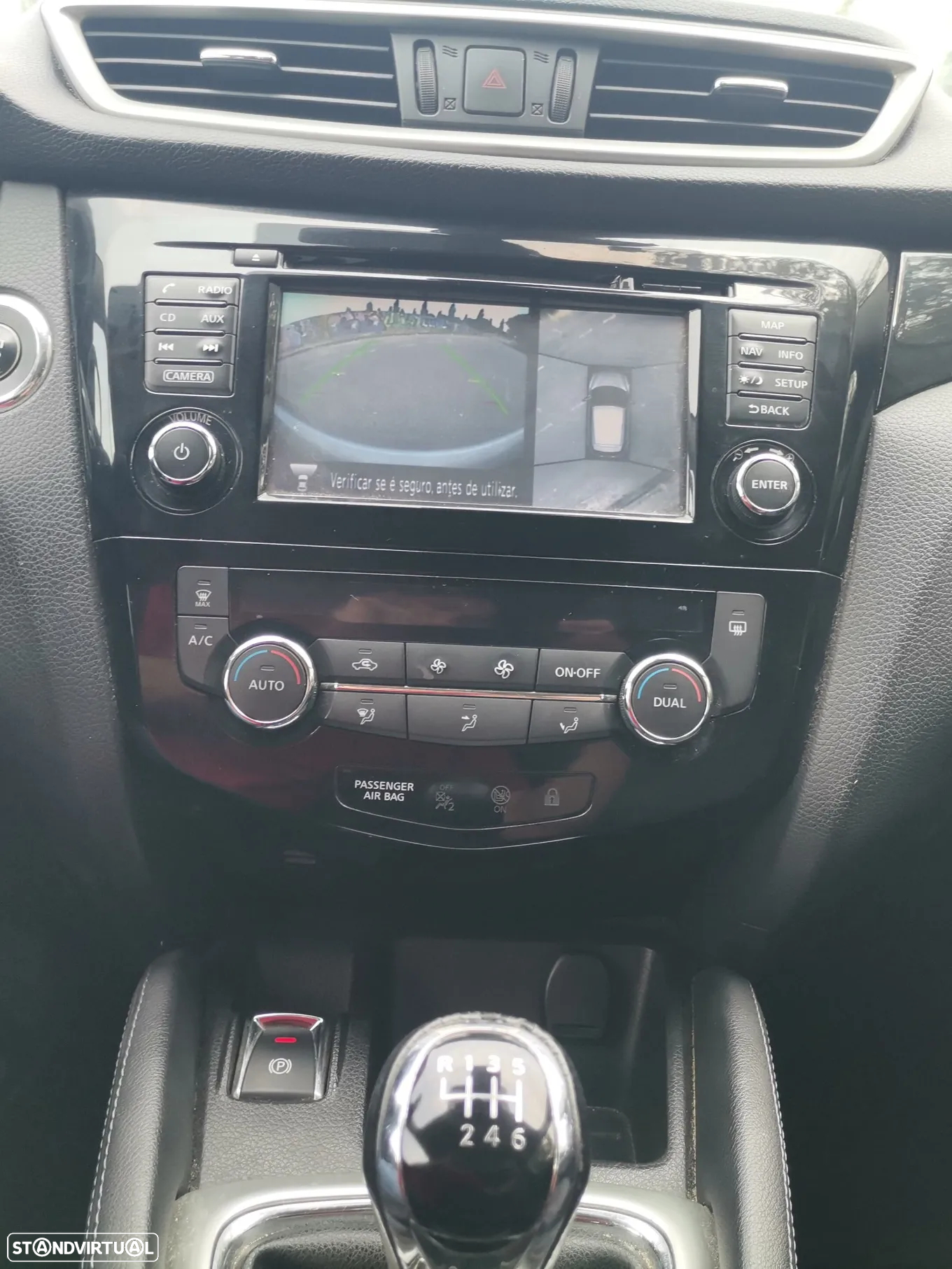 Nissan Qashqai 1.5 dCi N-Connecta - 19