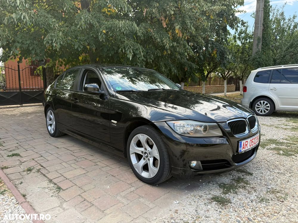 BMW Seria 3 320d xDrive DPF - 4
