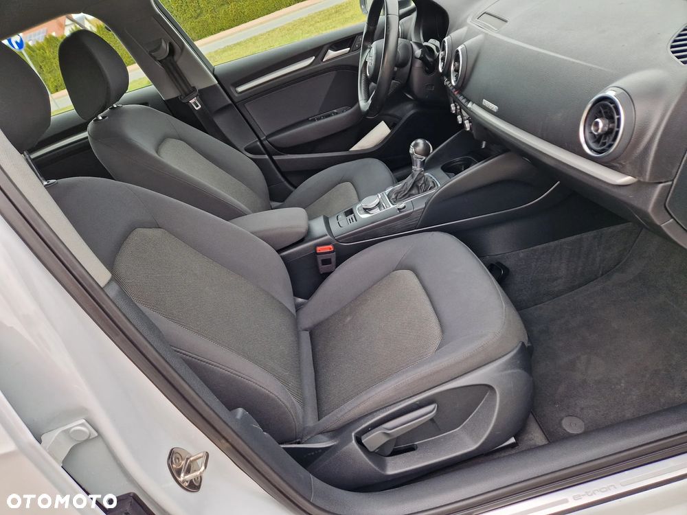 Audi A3 Sportback 1.4 TFSI e-tron S tronic - 14