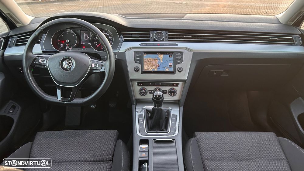 VW Passat Variant 2.0 TDI Highline - 5