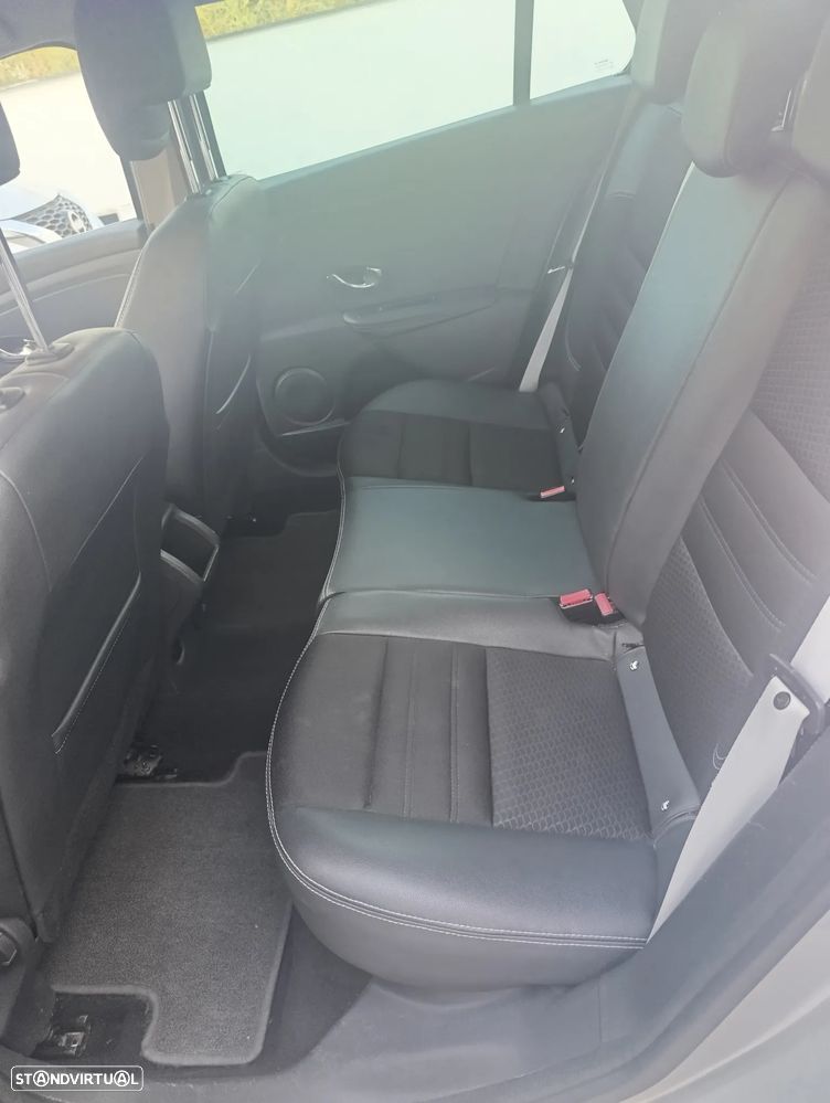Renault Mégane Sport Tourer 1.5 dCi Bose Edition - 6