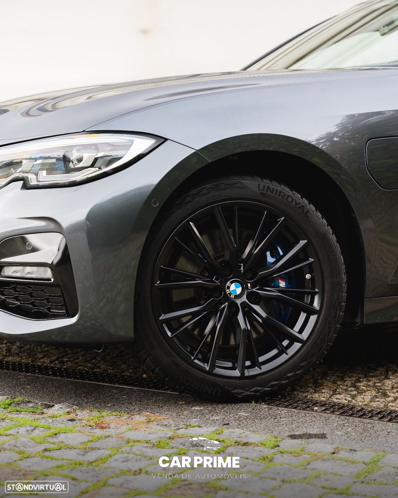 BMW 330 e Touring Aut. M Sport - 4