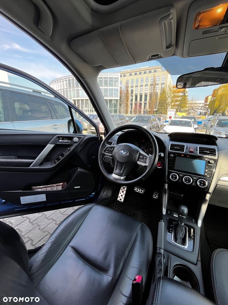 Subaru Forester 2.0 XT Platinum Lineartronic - 9