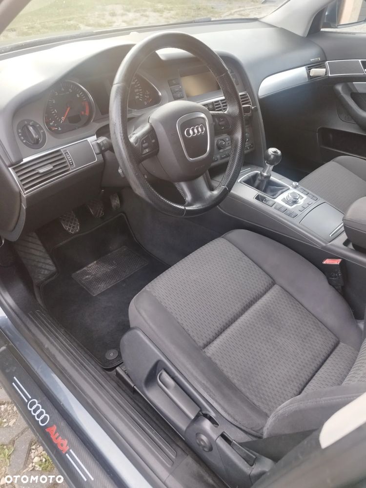 Audi A6 Limousine 2.4 - 13
