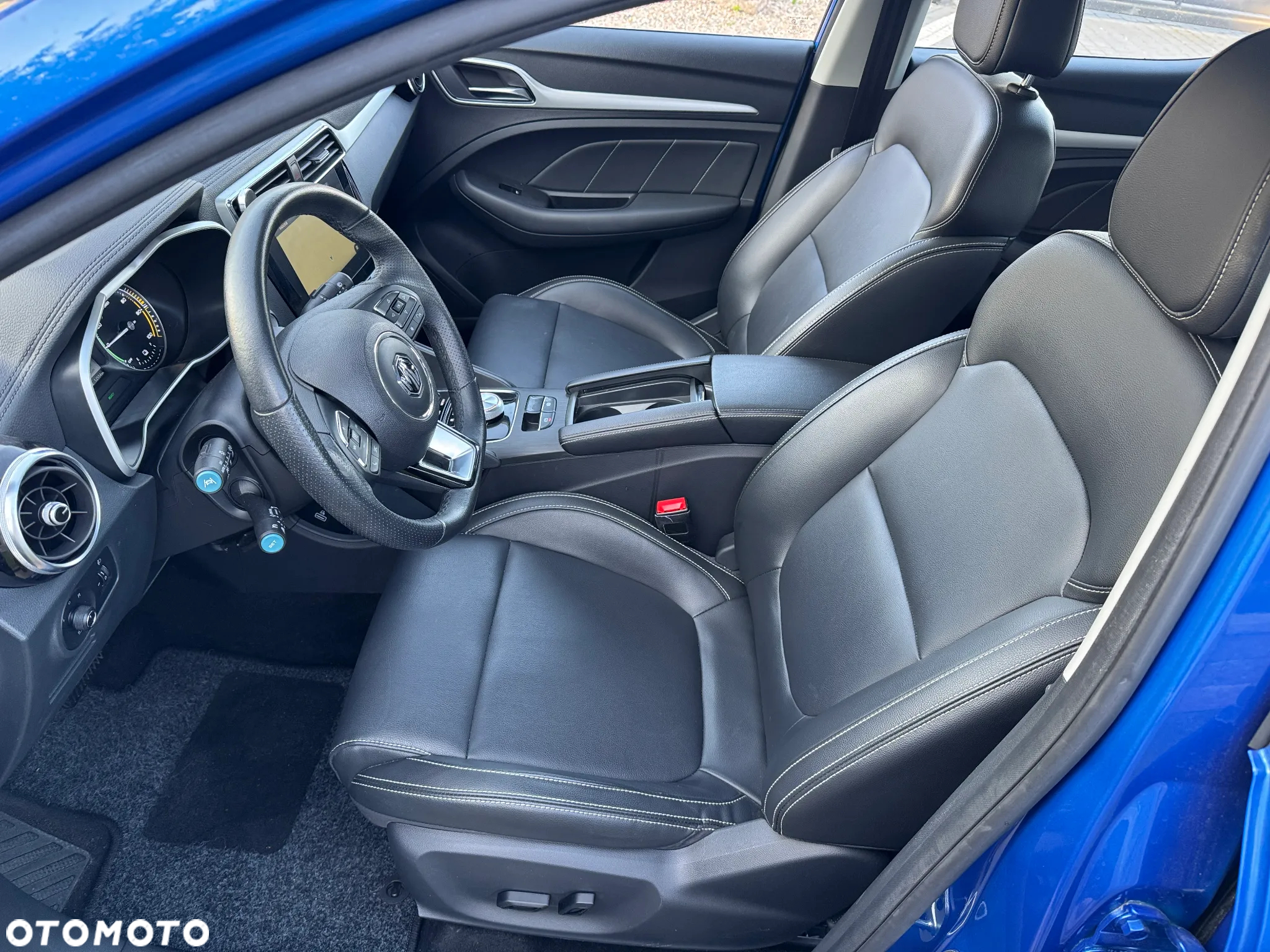 MG ZS EV Luxury - 12