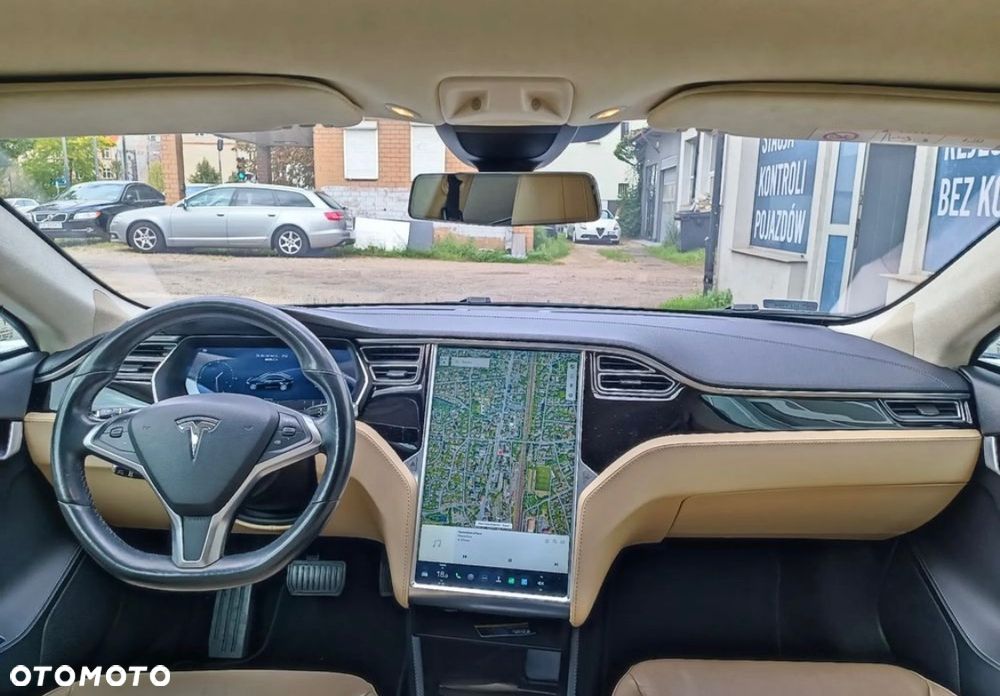 Tesla Model S 85D Allradantrieb - 15