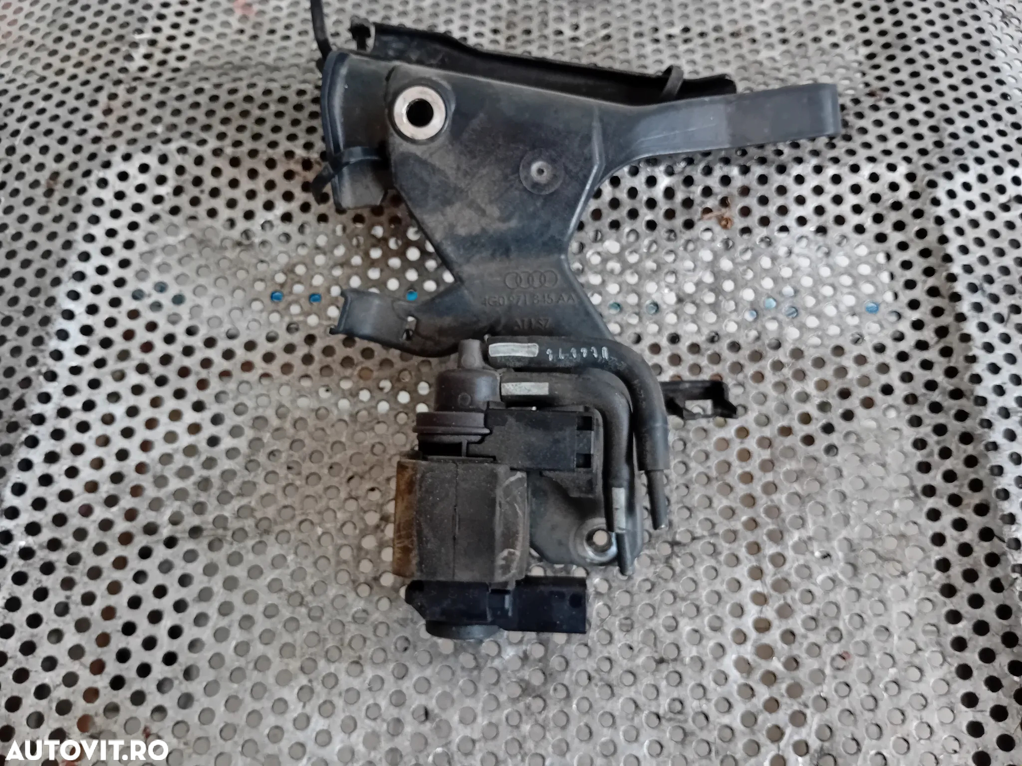 Supapa Electrovalva Vacuum Audi A4 A5 A6 C7 A7 A8 D4 Q3 Q5 Cod 059906629D - 4
