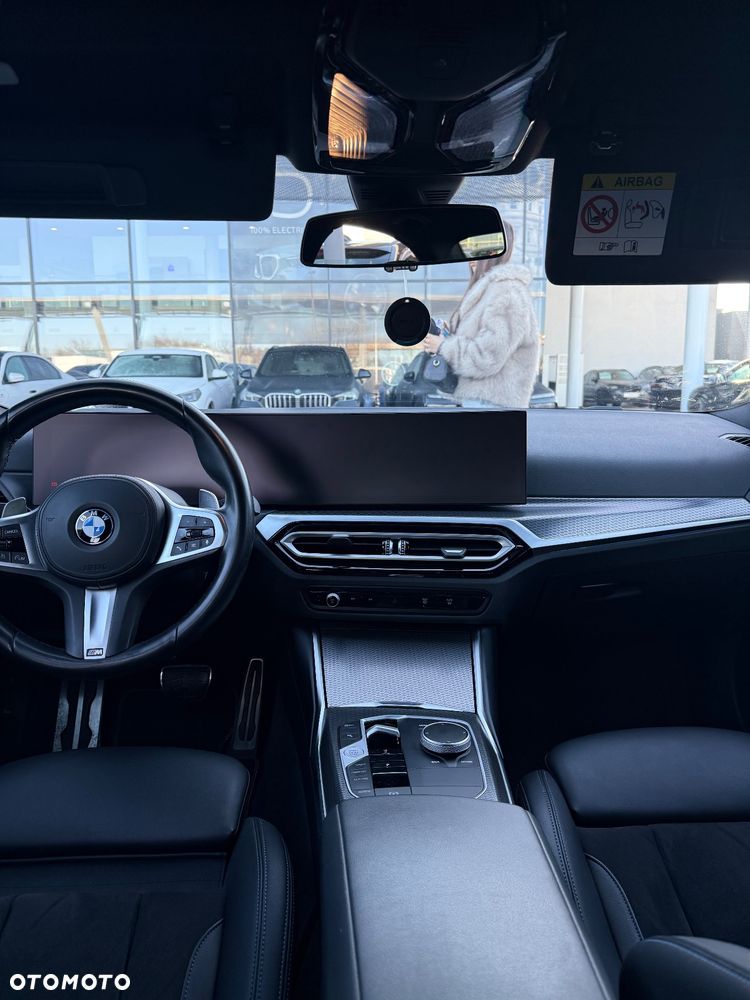 BMW Seria 3 320d M Sport - 12