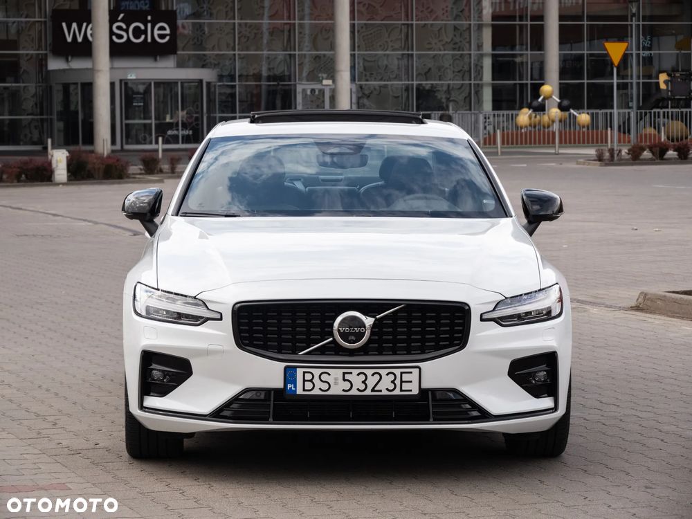 Volvo S60 B5 B AWD R-Design - 2
