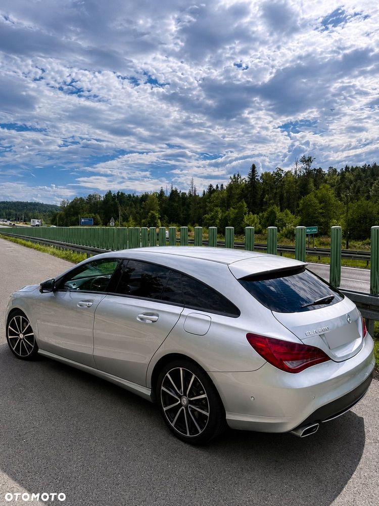 Mercedes-Benz CLA 200 7G-DCT Peak Edition - 4