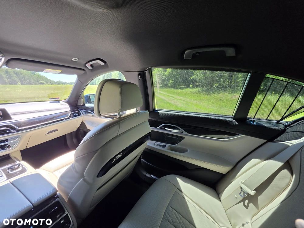 BMW Seria 7 750Ld xDrive sport - 16