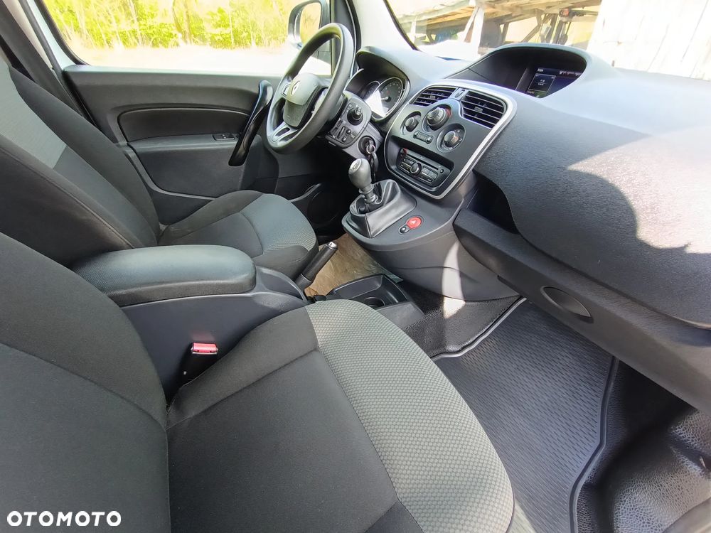 Renault Kangoo wersja MAXI LONG 1.5 diesel 110kM 2017 rok Bogate wyposażenie- WEBASTO, navigacja NISKI PRZEBIEG-142 tyś. SPRAWNY 100% ZAREJESTROWANY!! - 5