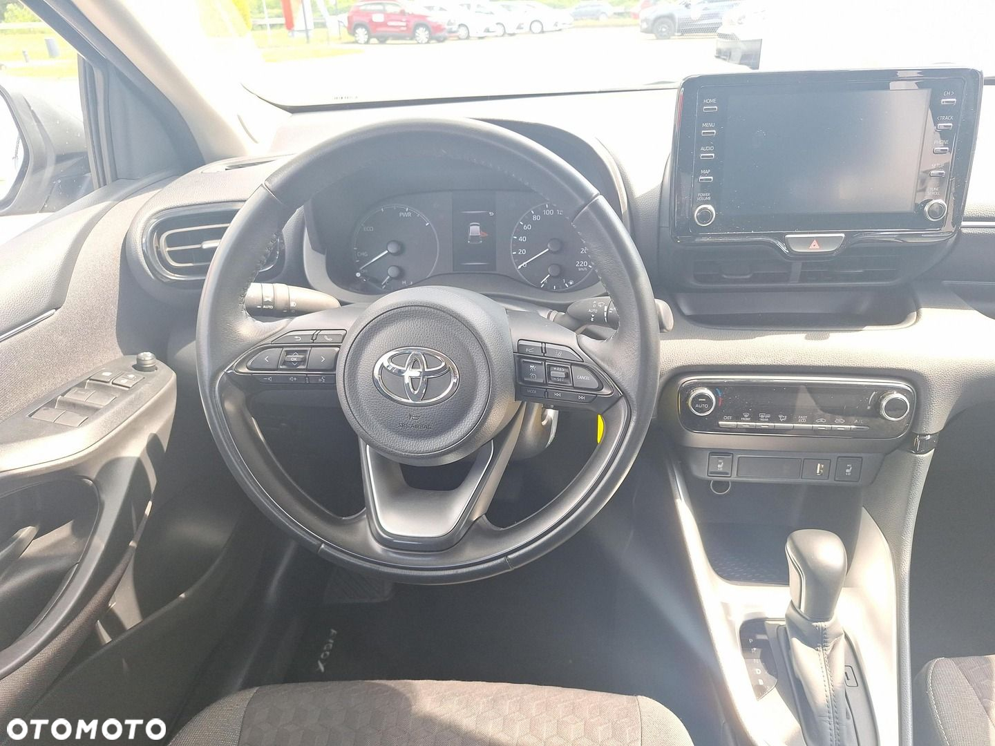 Toyota Yaris - 11