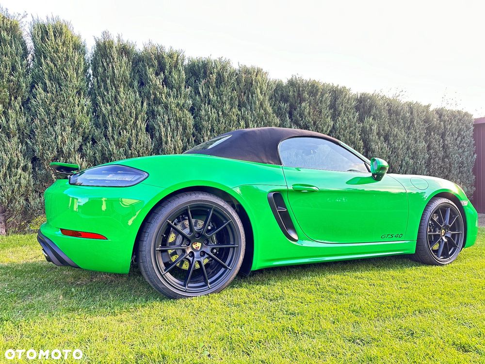 Porsche 718 Spyder - 12