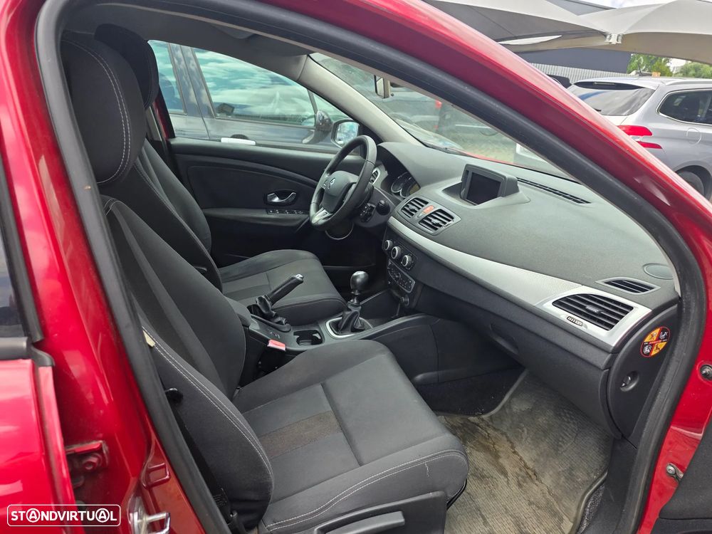 Renault Mégane 1.5 dCi Dynamique - 6