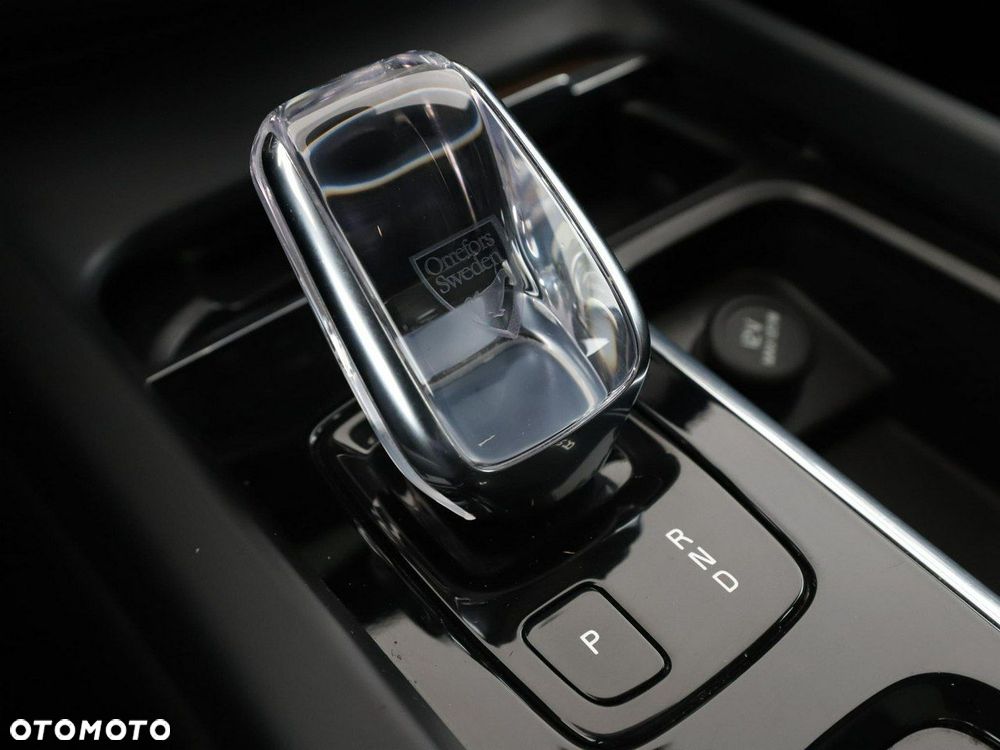 Volvo XC 60 T6 AWD Recharge Geartronic Inscription - 32