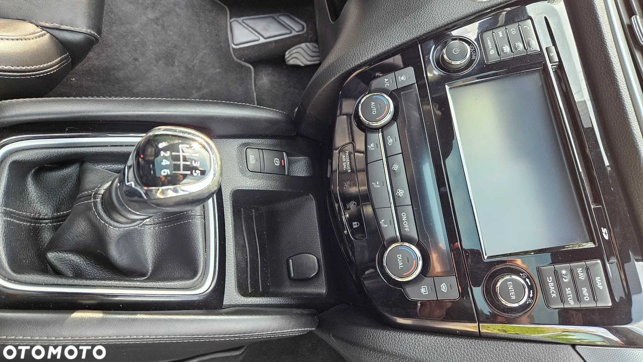 Nissan Qashqai 1.6 dCi ALL-MODE 4x4i TEKNA+ - 37