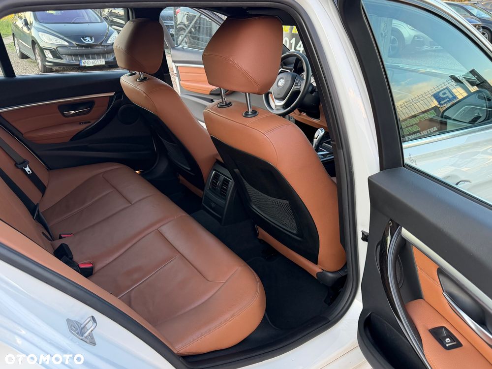 BMW Seria 3 320i Edition M Sport Shadow - 17